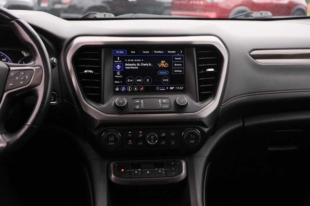 Used 2022 GMC Acadia AT4 w/ Technology Package AWD/4WD image 26