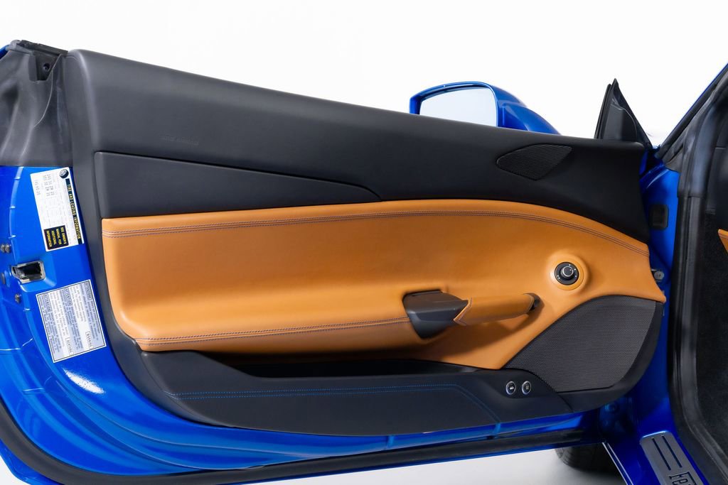 Used 2018 Ferrari 488 GTB image 24