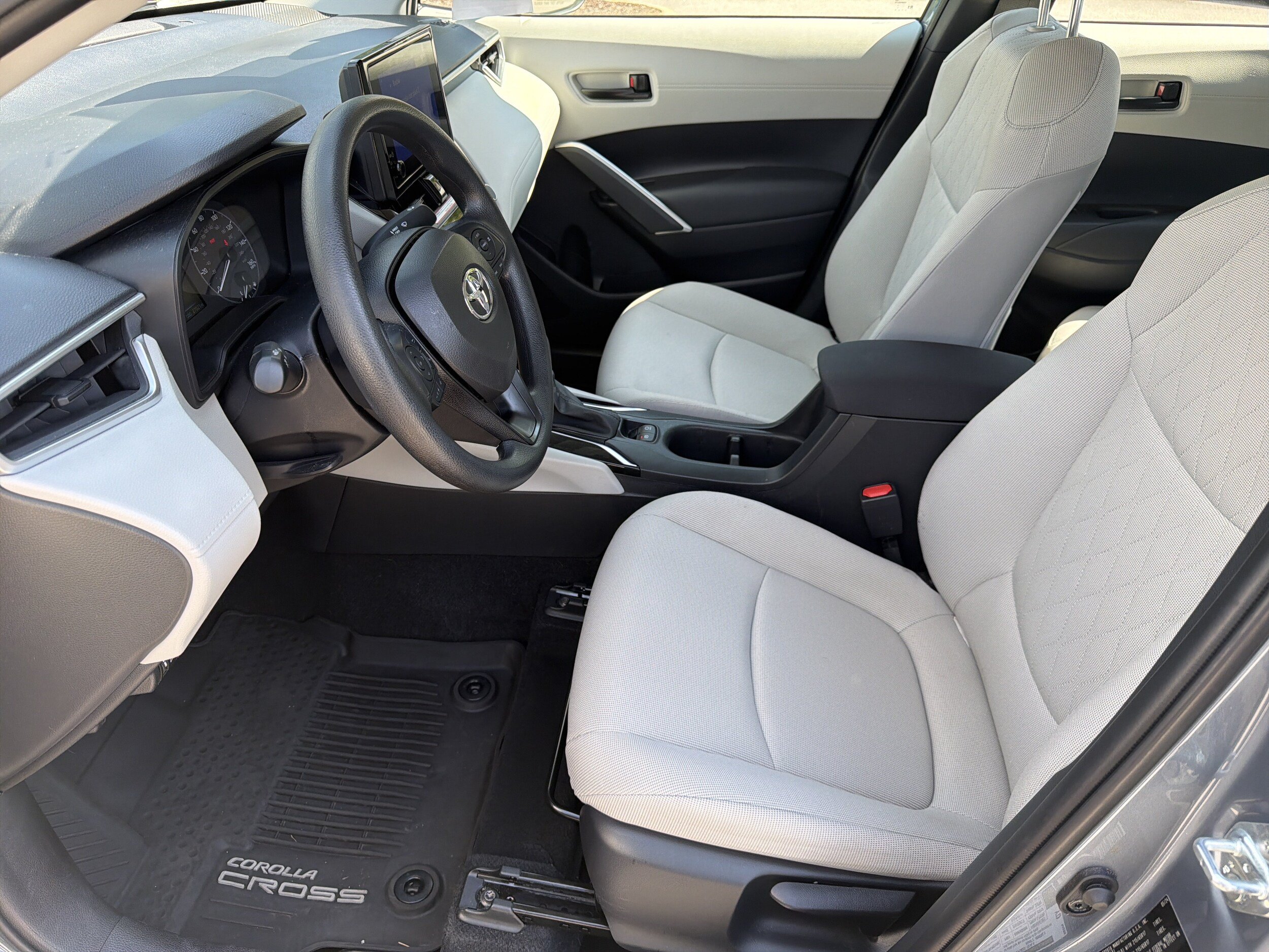 Certified 2024 Toyota Corolla Cross L FWD image 20