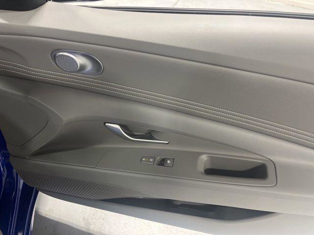 New 2026 Hyundai Elantra Sport image 21