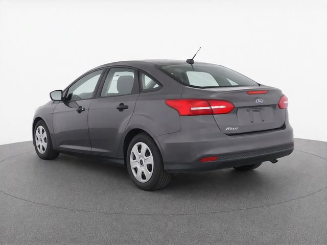 Used 2018 Ford Focus S FWD image 3