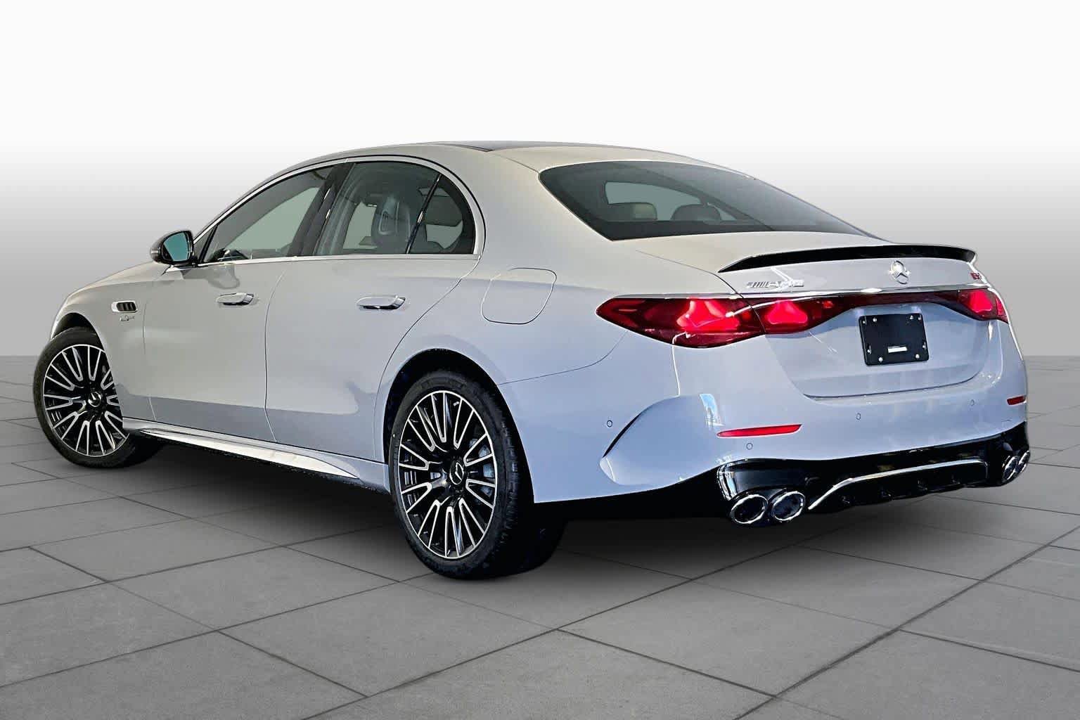 New 2026 Mercedes-Benz E 53 AMG e 4MATIC Sedan image 3