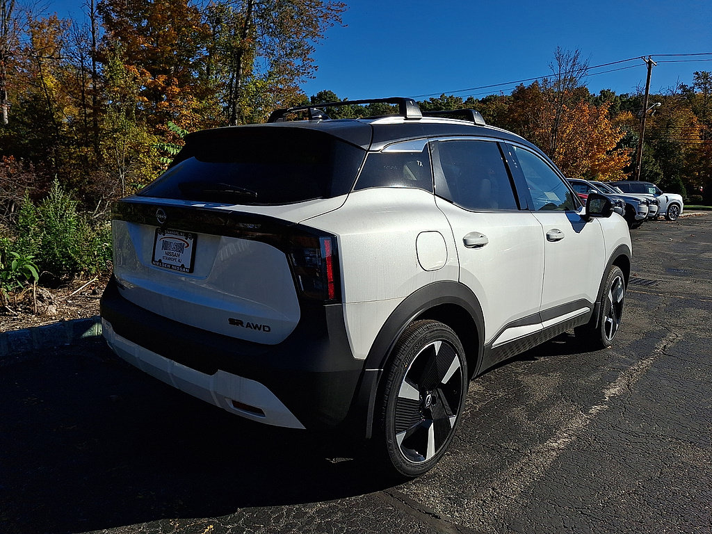 New 2026 Nissan Kicks SR w/ Cold Weather Package AWD/4WD image 4