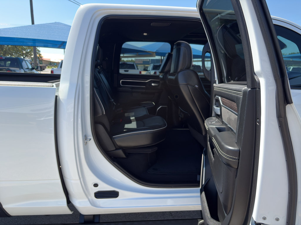 Used 2025 RAM 2500 Laramie w/ Night Edition AWD/4WD image 18