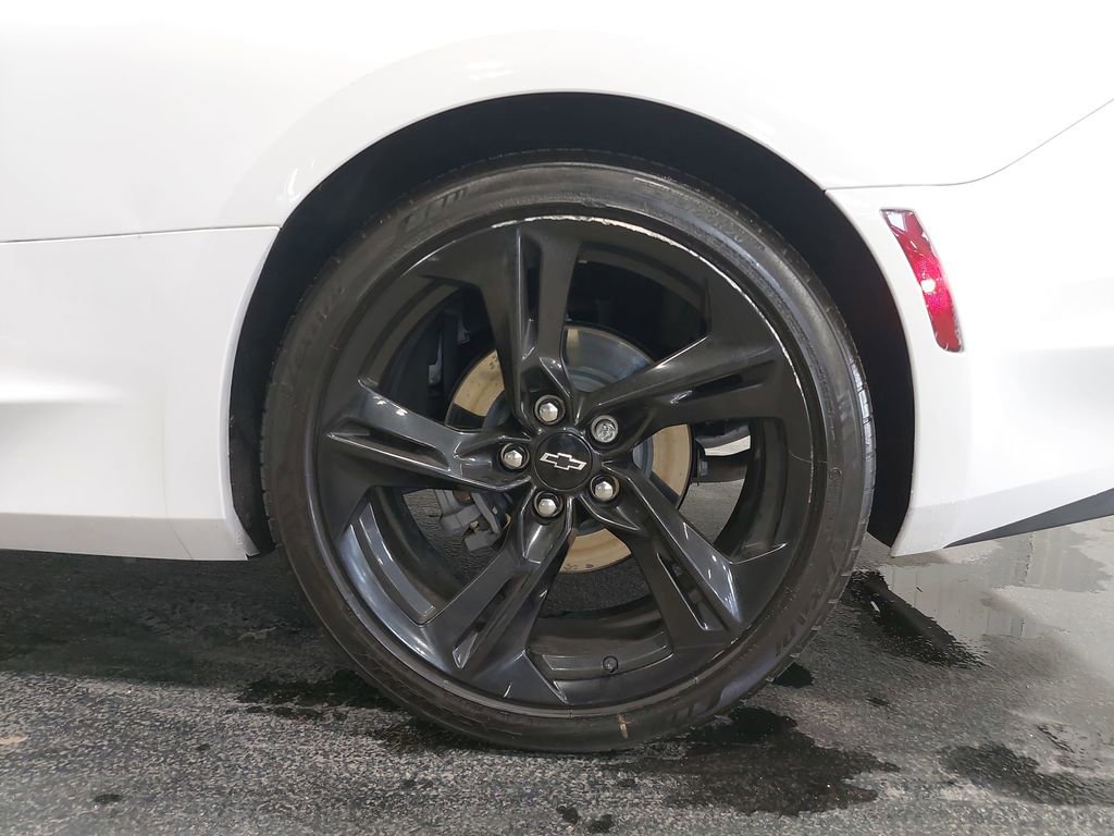 Used 2021 Chevrolet Camaro LT RWD image 32