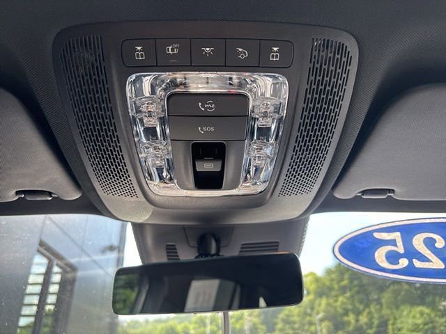 Used 2025 Mercedes-Benz GLA 250 4MATIC image 37
