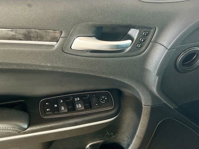 Used 2023 Chrysler 300 Touring L w/ Comfort Group image 12