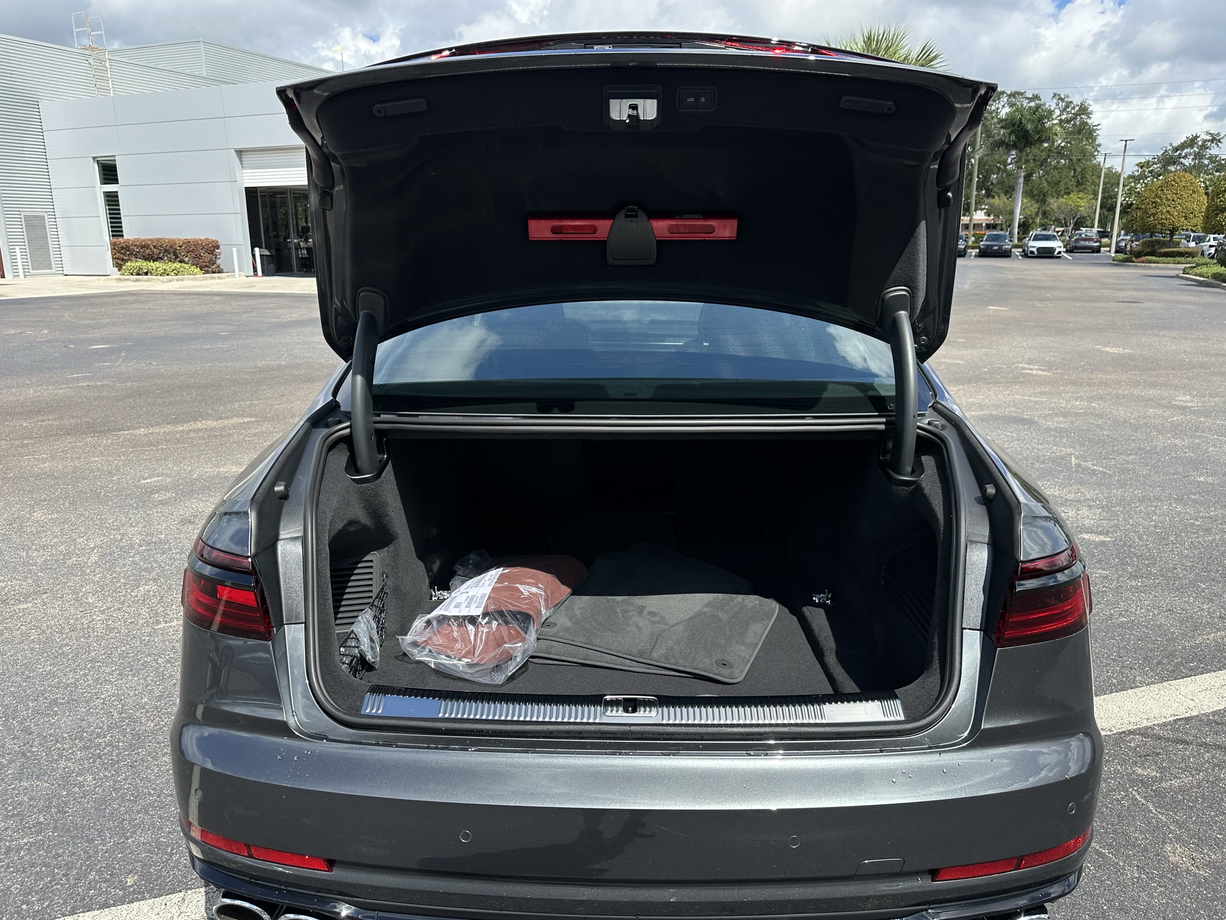 New 2027 Audi S8 AWD/4WD image 11