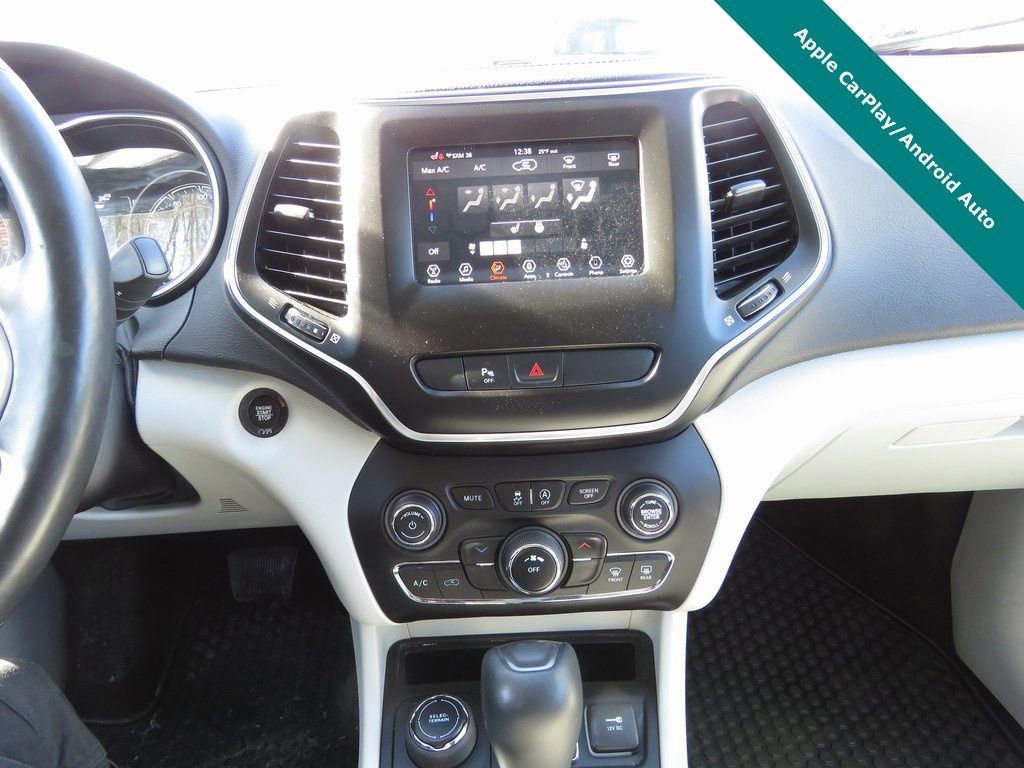 Used 2020 Jeep Cherokee Latitude Plus w/ Cold Weather Group image 25