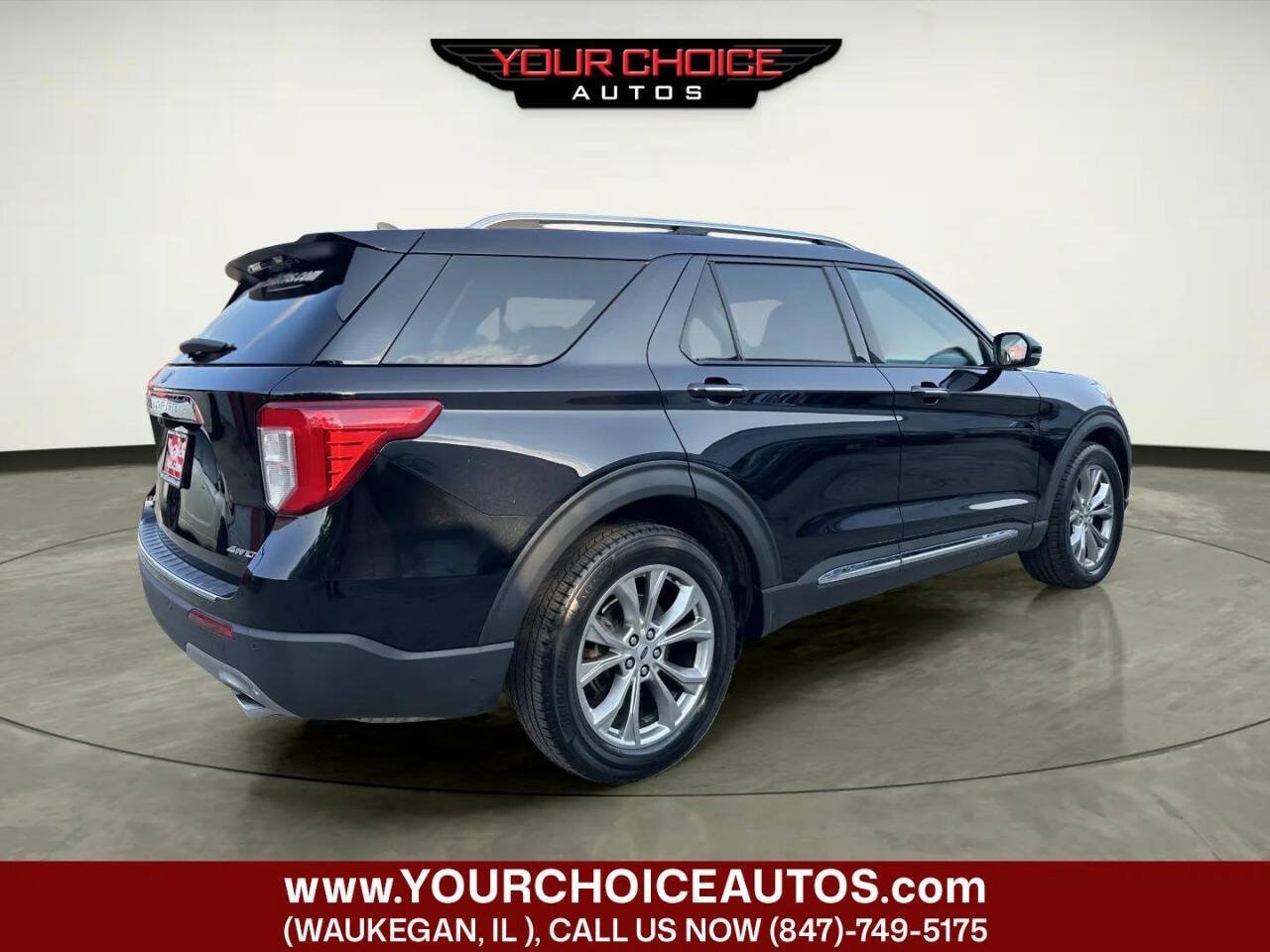 Used 2021 Ford Explorer Limited w/ Equipment Group 301A AWD/4WD image 5