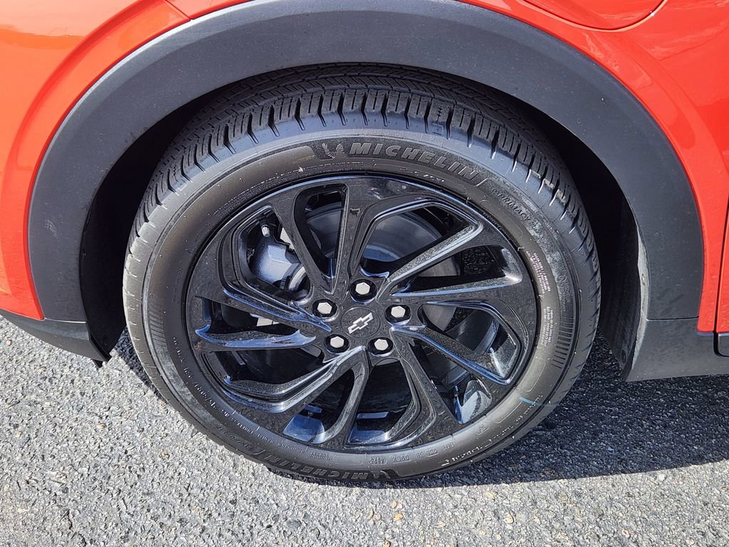 New 2027 Chevrolet Bolt RS w/ Technology Package image 6