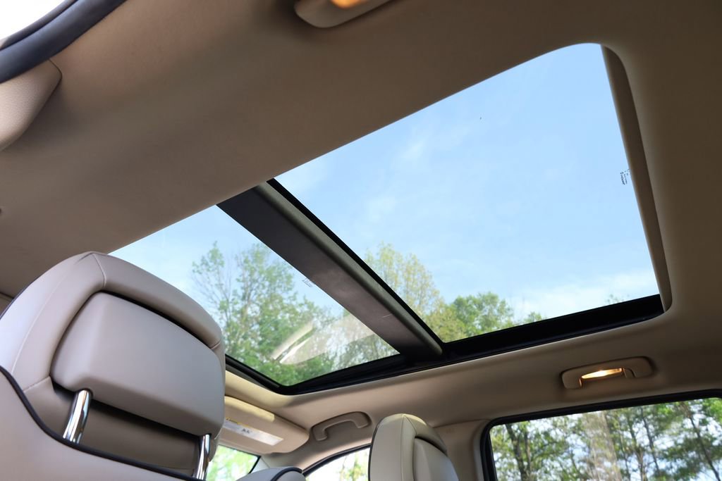 Used 2014 Jeep Grand Cherokee Overland image 9