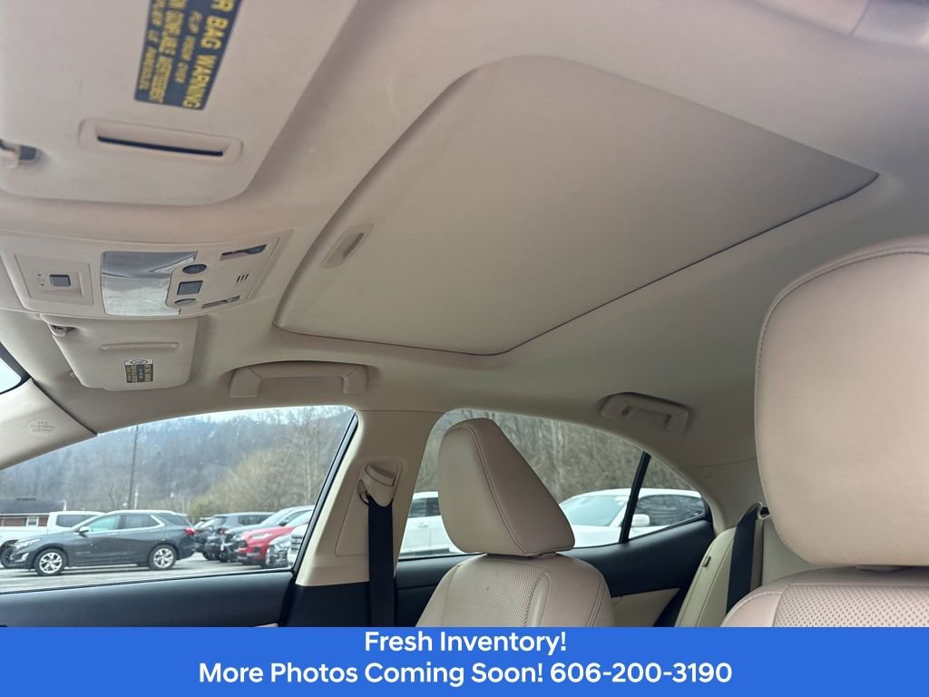 Used 2015 Lexus IS 250 AWD image 10