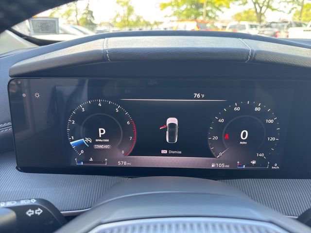 Used 2025 Nissan Murano SV AWD/4WD image 15
