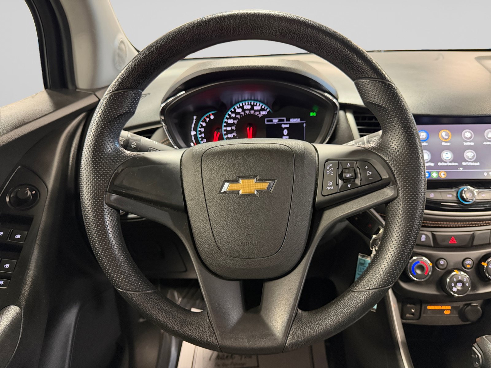 Used 2018 Chevrolet Trax LS FWD image 17