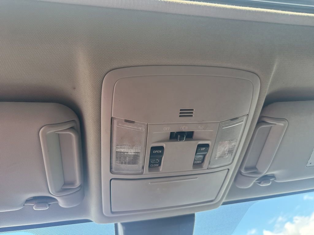 Used 2017 Toyota RAV4 XLE image 40