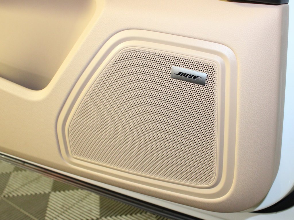 Used 2025 Porsche Macan image 16