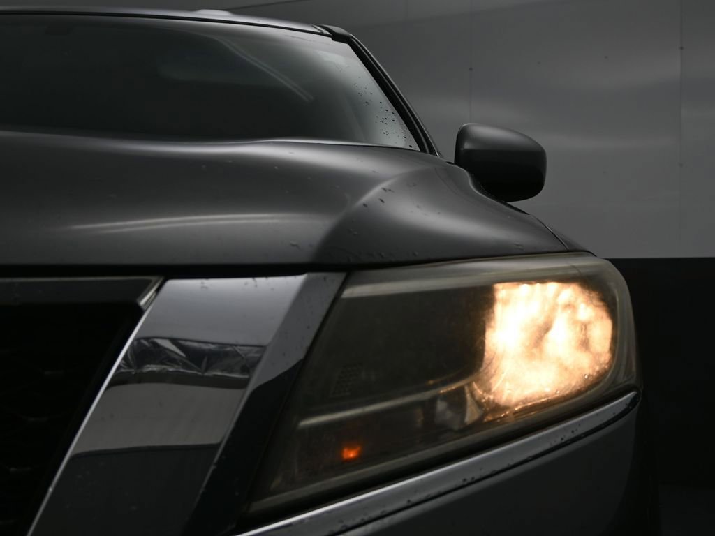 Used 2016 Nissan Pathfinder S image 11