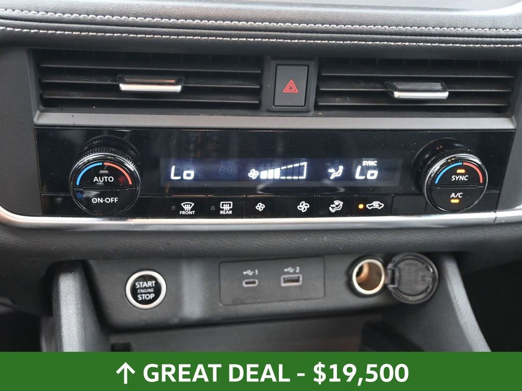 Used 2023 Nissan Rogue SV image 31