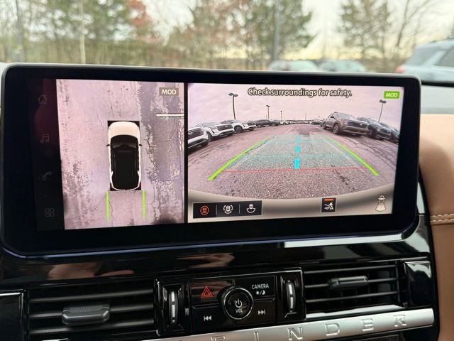 New 2026 Nissan Pathfinder Platinum image 37