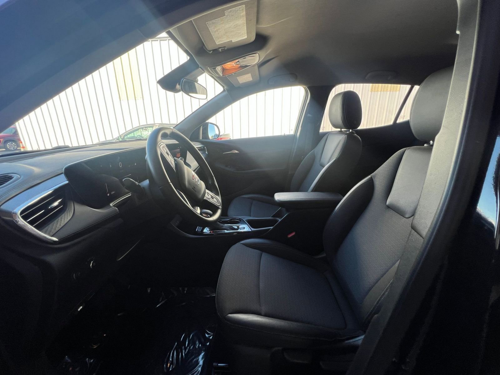 Used 2025 Buick Encore GX Preferred image 27