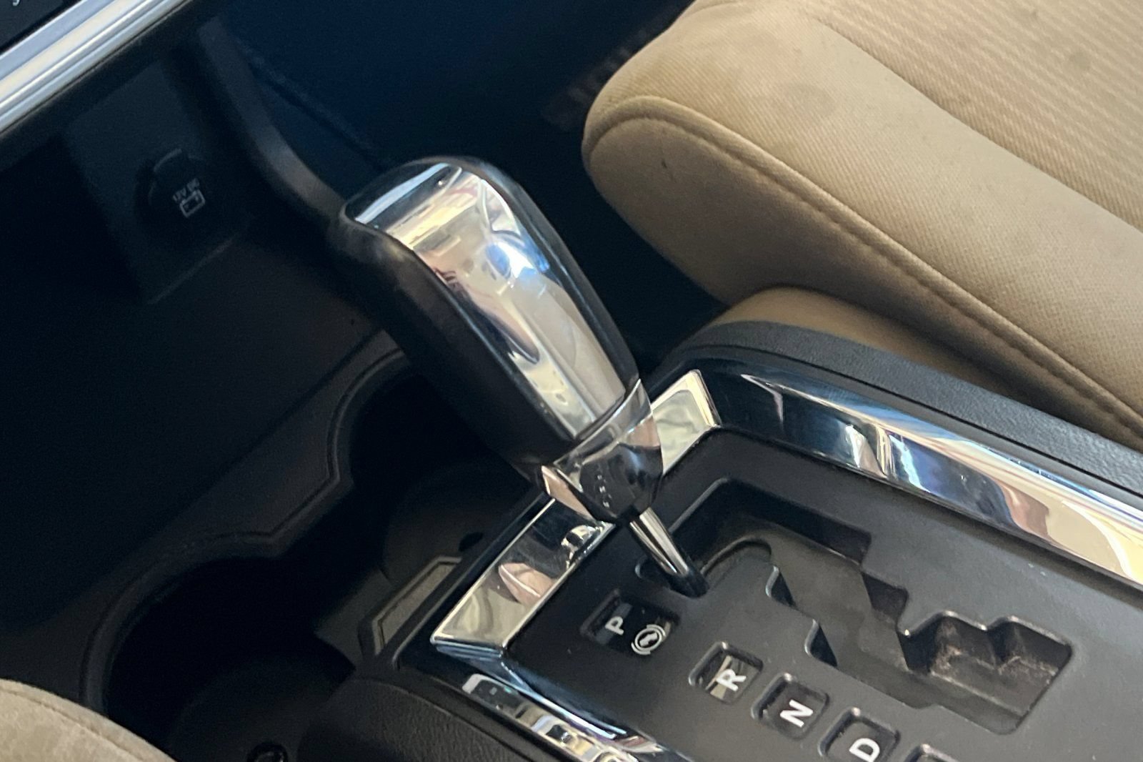 Used 2010 Dodge Journey SXT w/ Flexible Seating Group FWD image 21