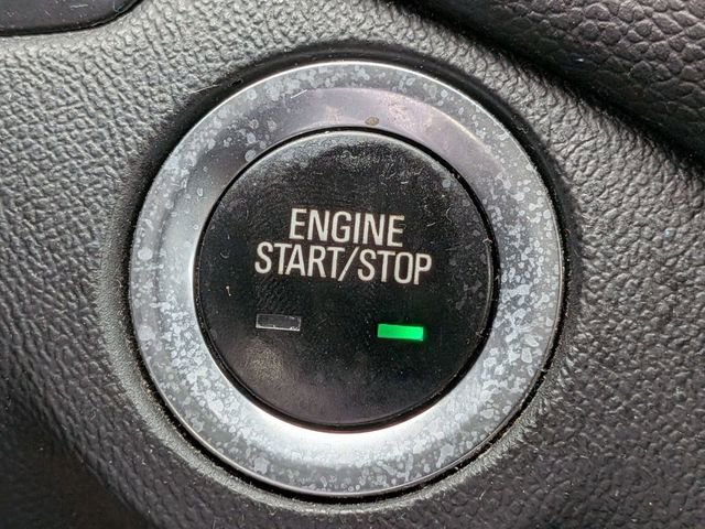 Used 2019 Chevrolet Equinox LT w/ Driver Convenience Package AWD/4WD image 21