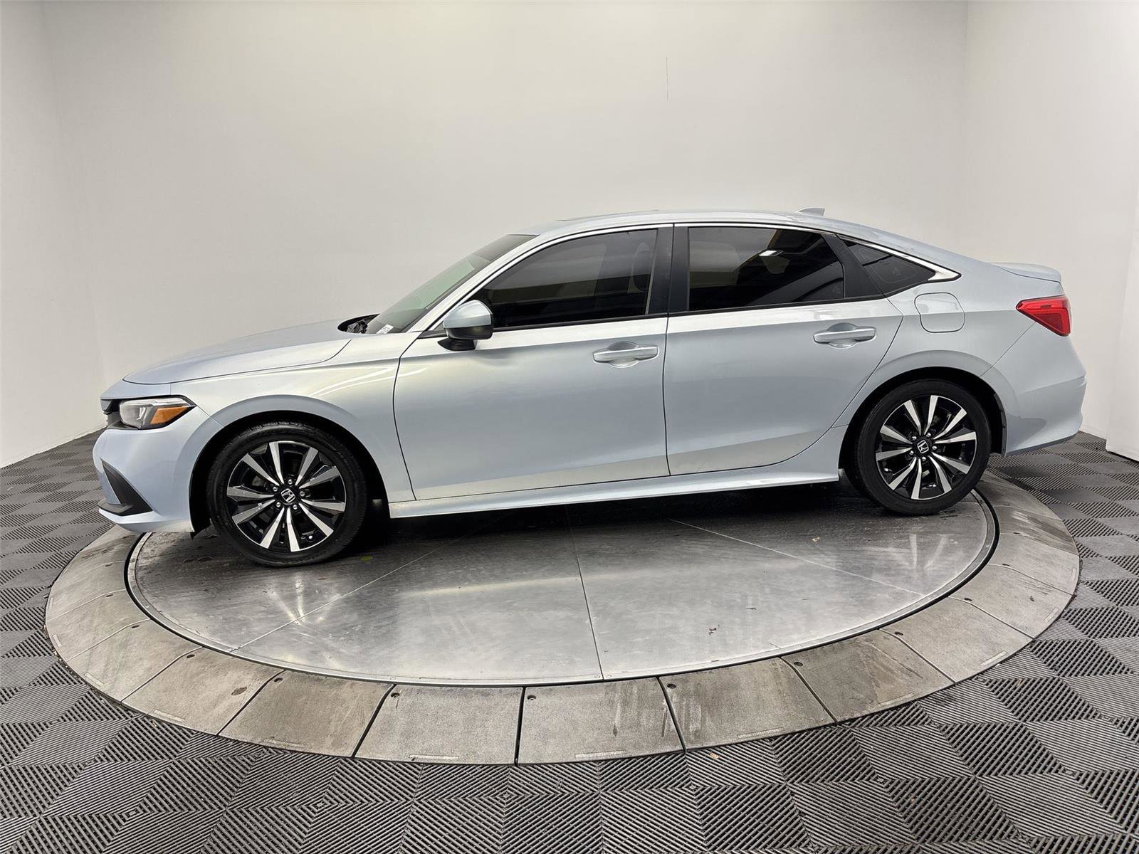 Used 2023 Honda Civic EX image 16