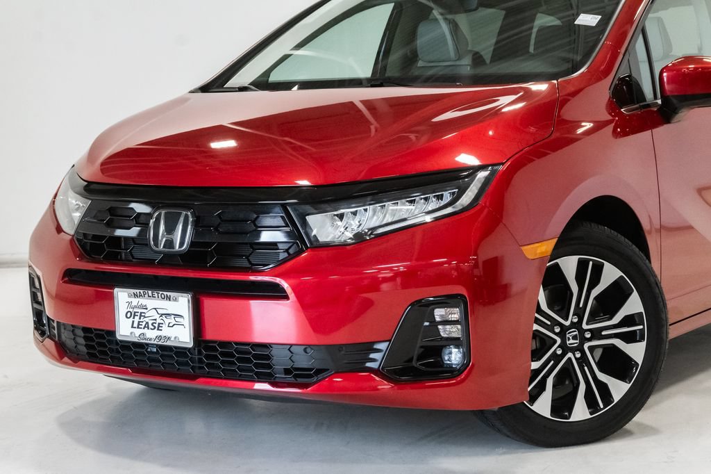 Used 2026 Honda Odyssey Elite image 2