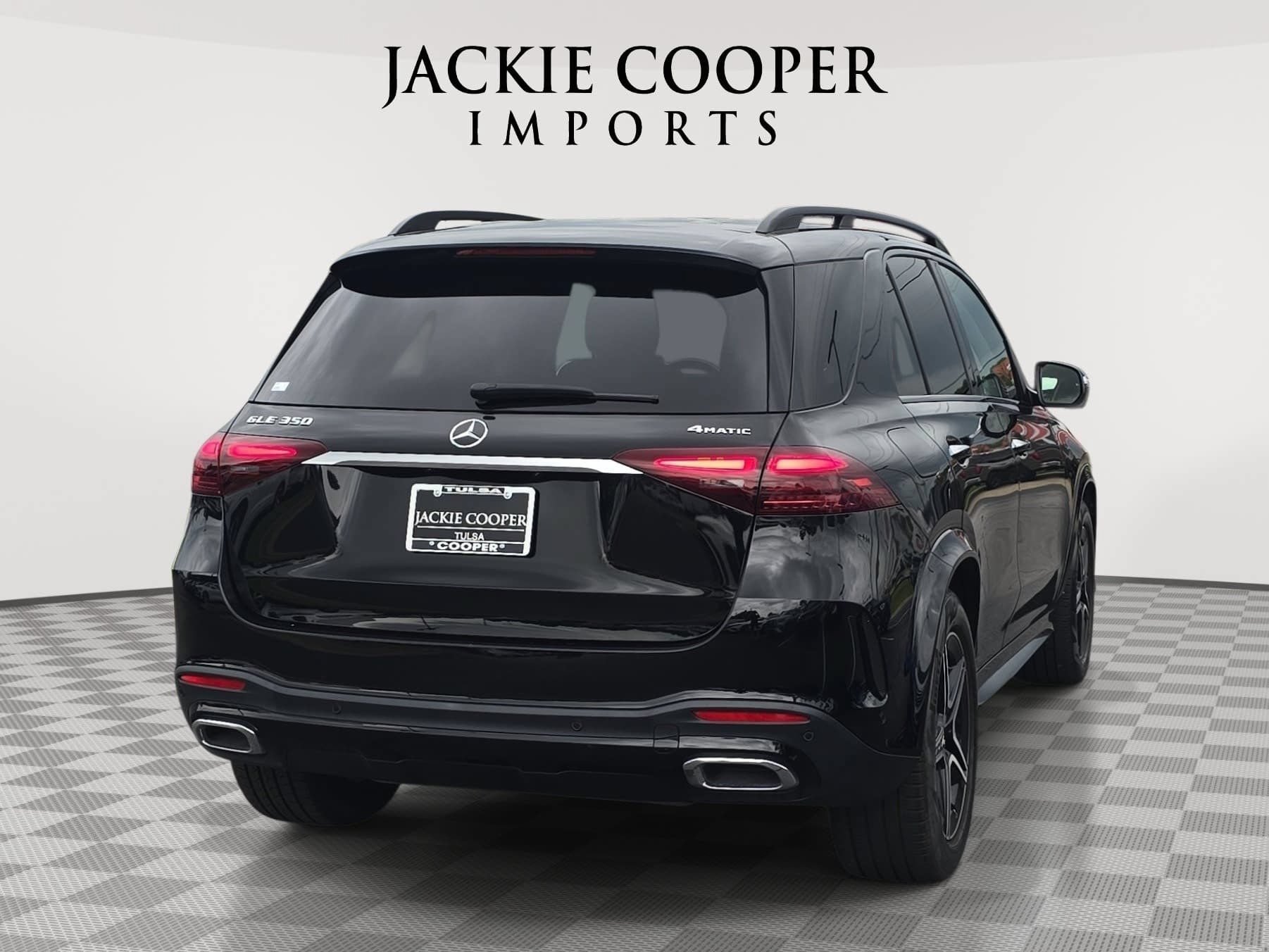 Used 2024 Mercedes-Benz GLE 350 4MATIC w/ AMG Line Exterior image 5