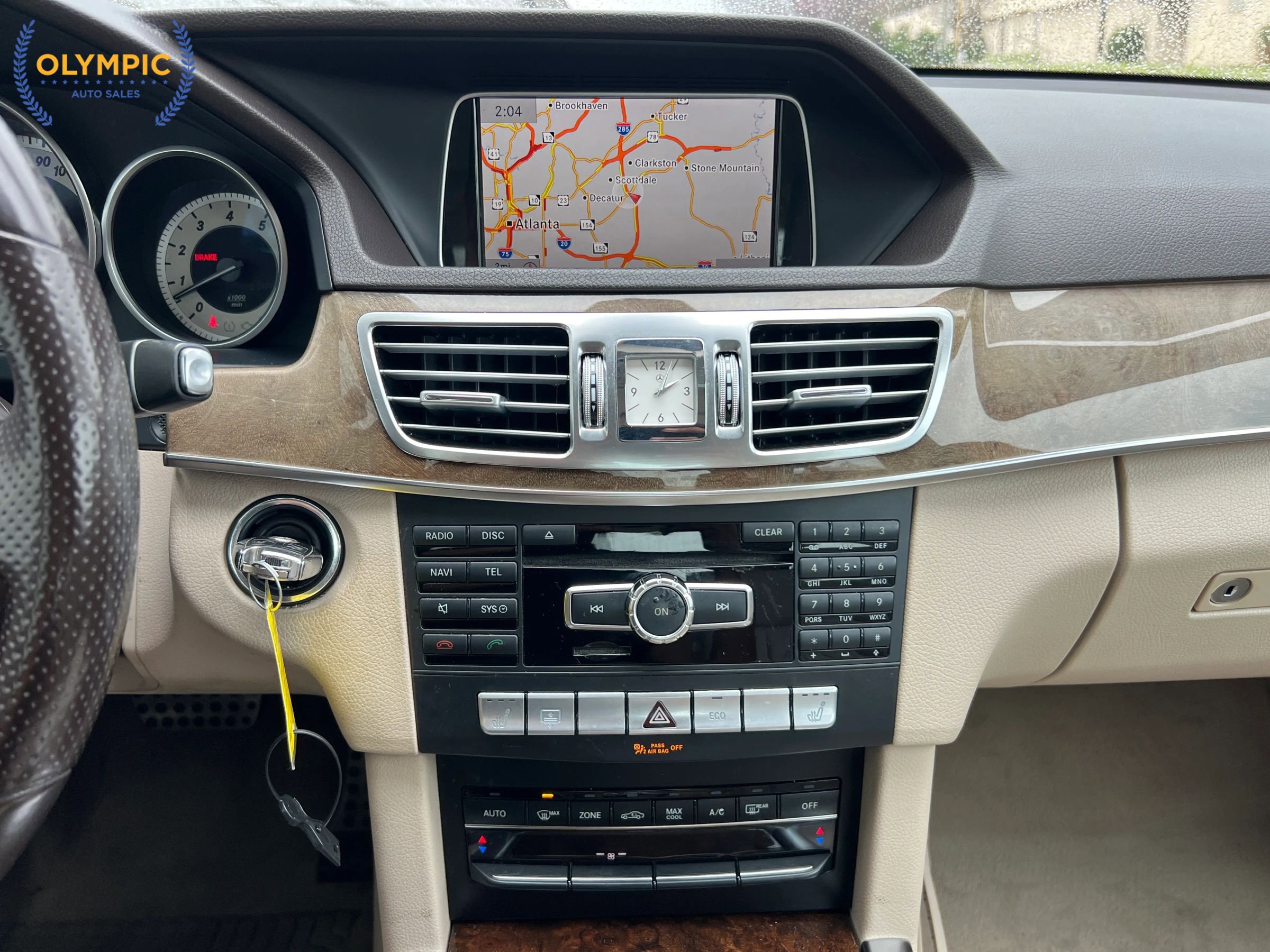 Used 2015 Mercedes-Benz E 350 4MATIC Sedan w/ Premium 1 Package image 28