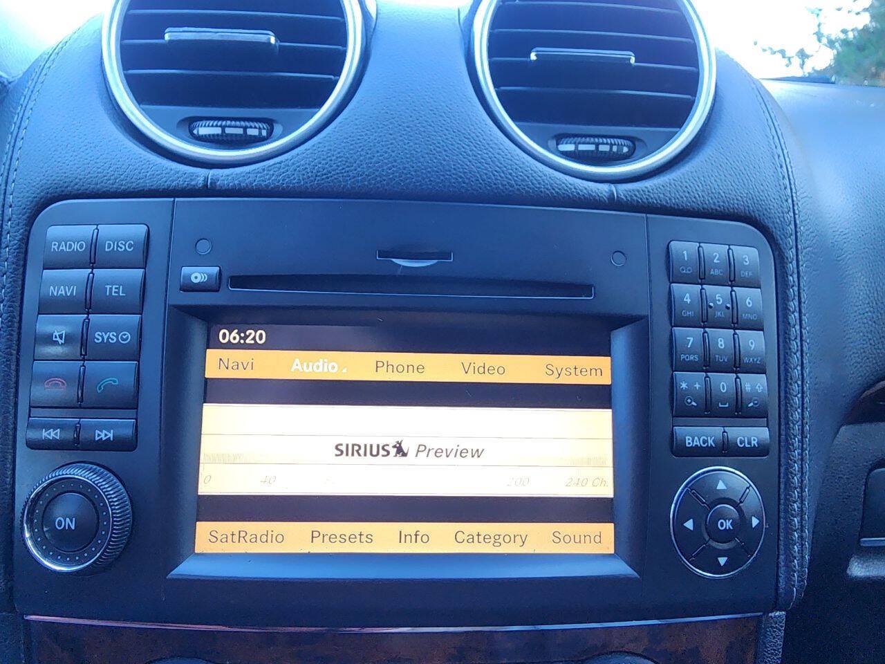 Used 2010 Mercedes-Benz GL 450 4MATIC image 40