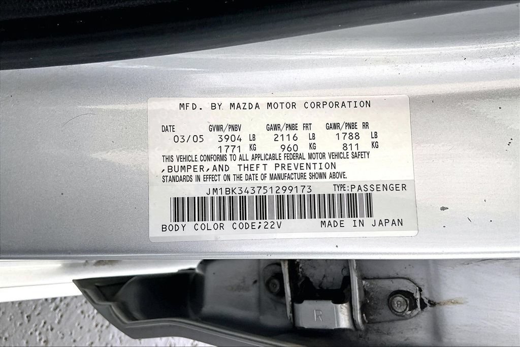 Used 2005 MAZDA MAZDA3 s FWD image 19