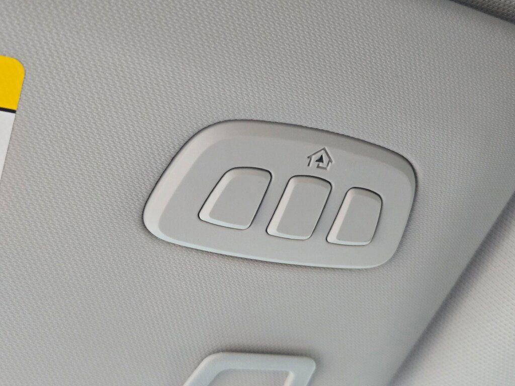 Certified 2025 Ford Mustang Mach-E Premium image 20