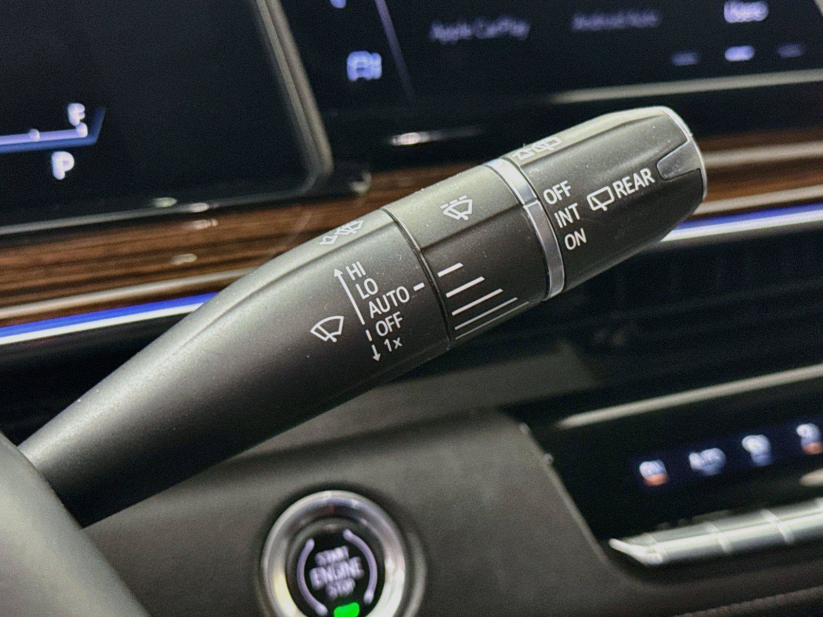 Used 2023 Cadillac Escalade Luxury RWD image 17