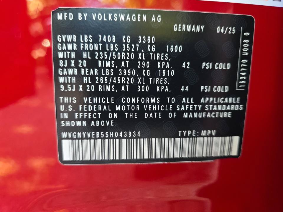 Used 2025 Volkswagen ID. Buzz Pro S Plus AWD/4WD image 23