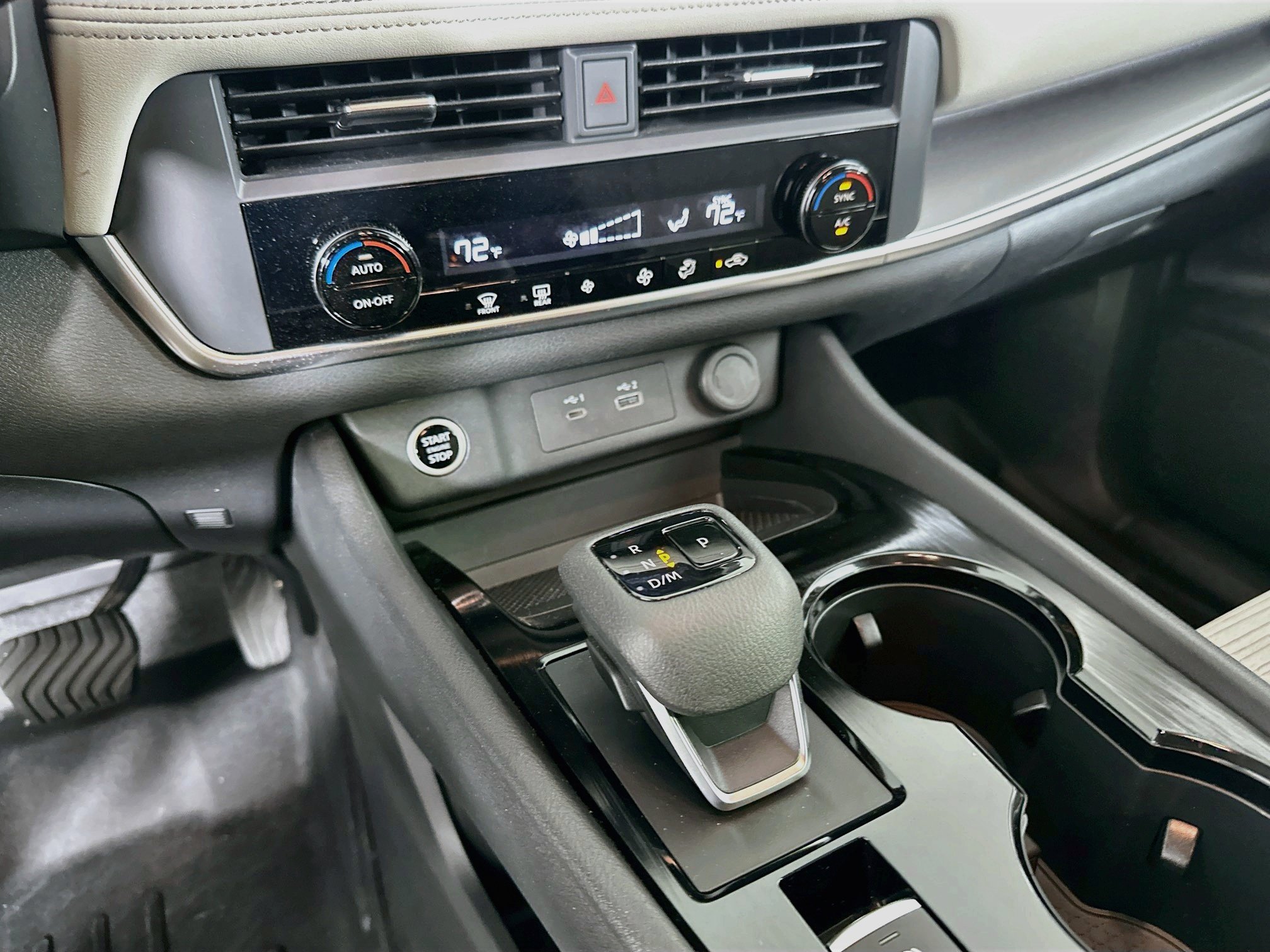 Used 2023 Nissan Rogue SV FWD image 24