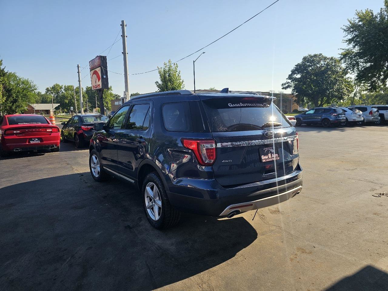 Used 2016 Ford Explorer XLT w/ Equipment Group 202A AWD/4WD image 8