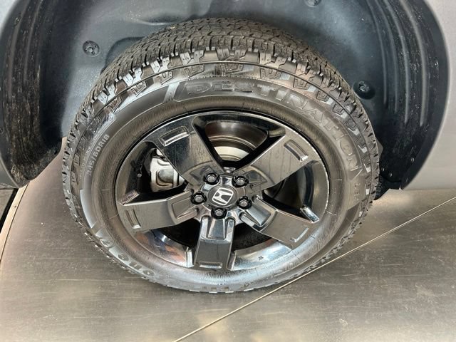 Used 2025 Honda Ridgeline Black Edition image 9