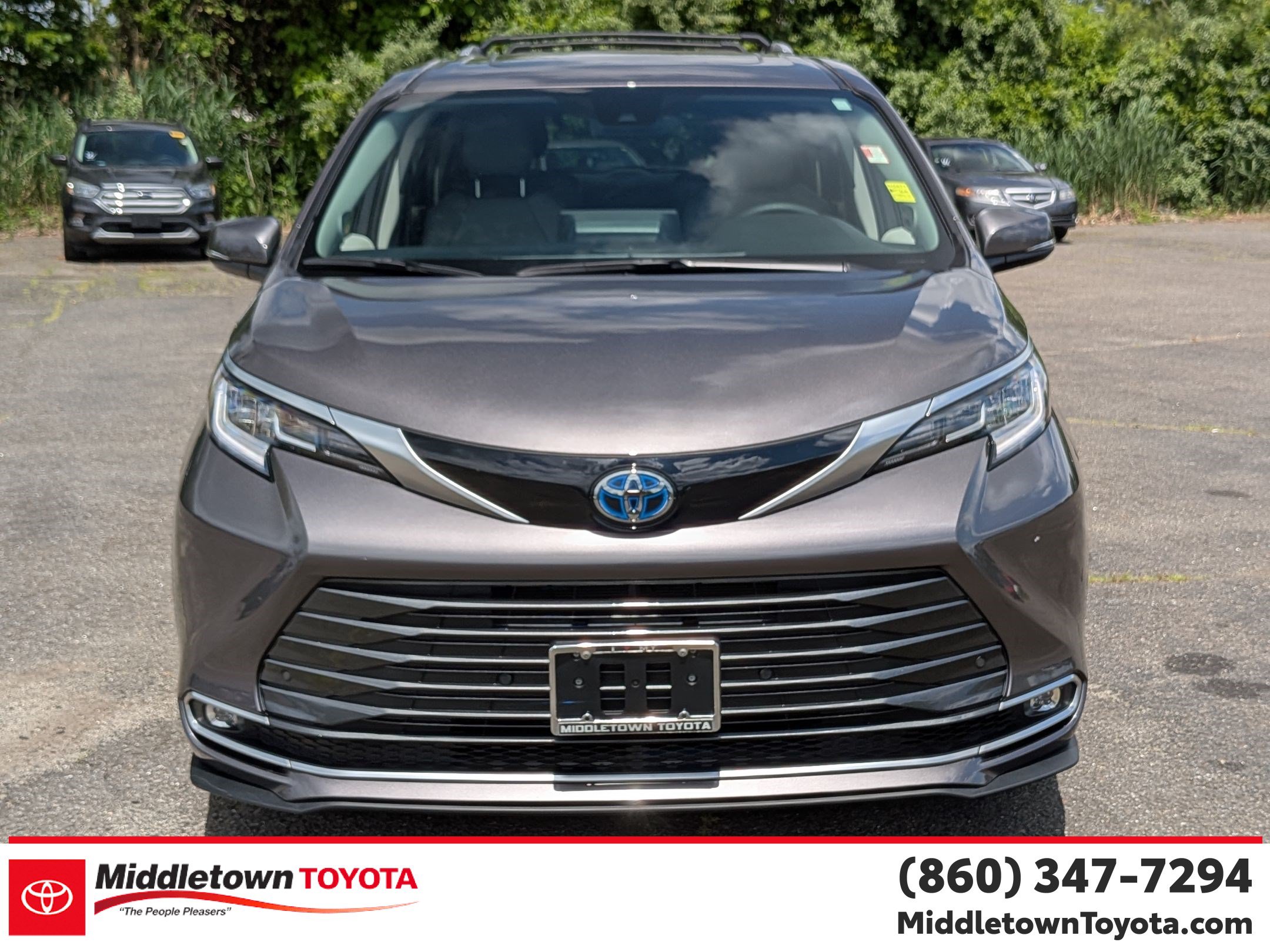 Certified 2024 Toyota Sienna Limited AWD/4WD image 8