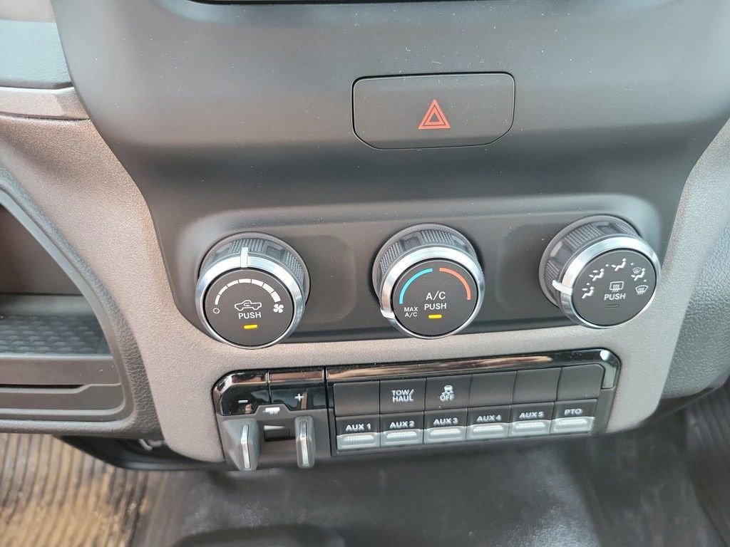 New 2024 RAM 5500 Tradesman image 15