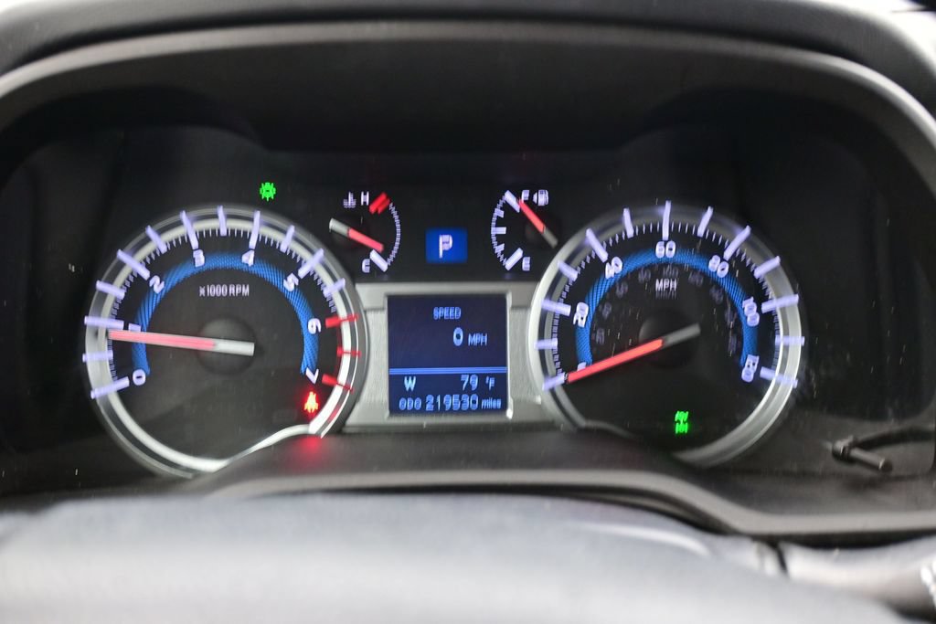 Used 2014 Toyota 4Runner SR5 AWD/4WD image 42