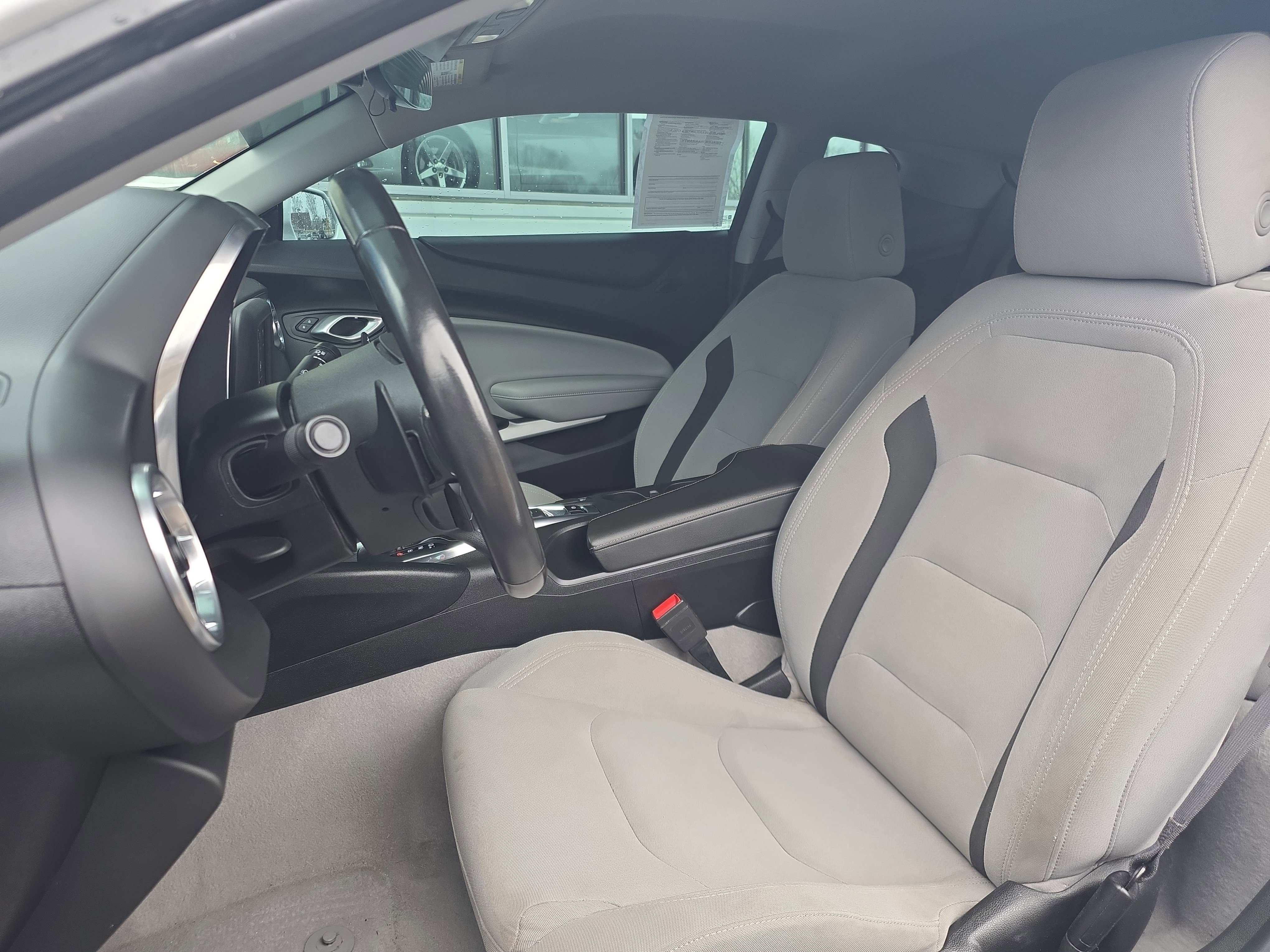 Used 2020 Chevrolet Camaro LT w/ RS Package image 17