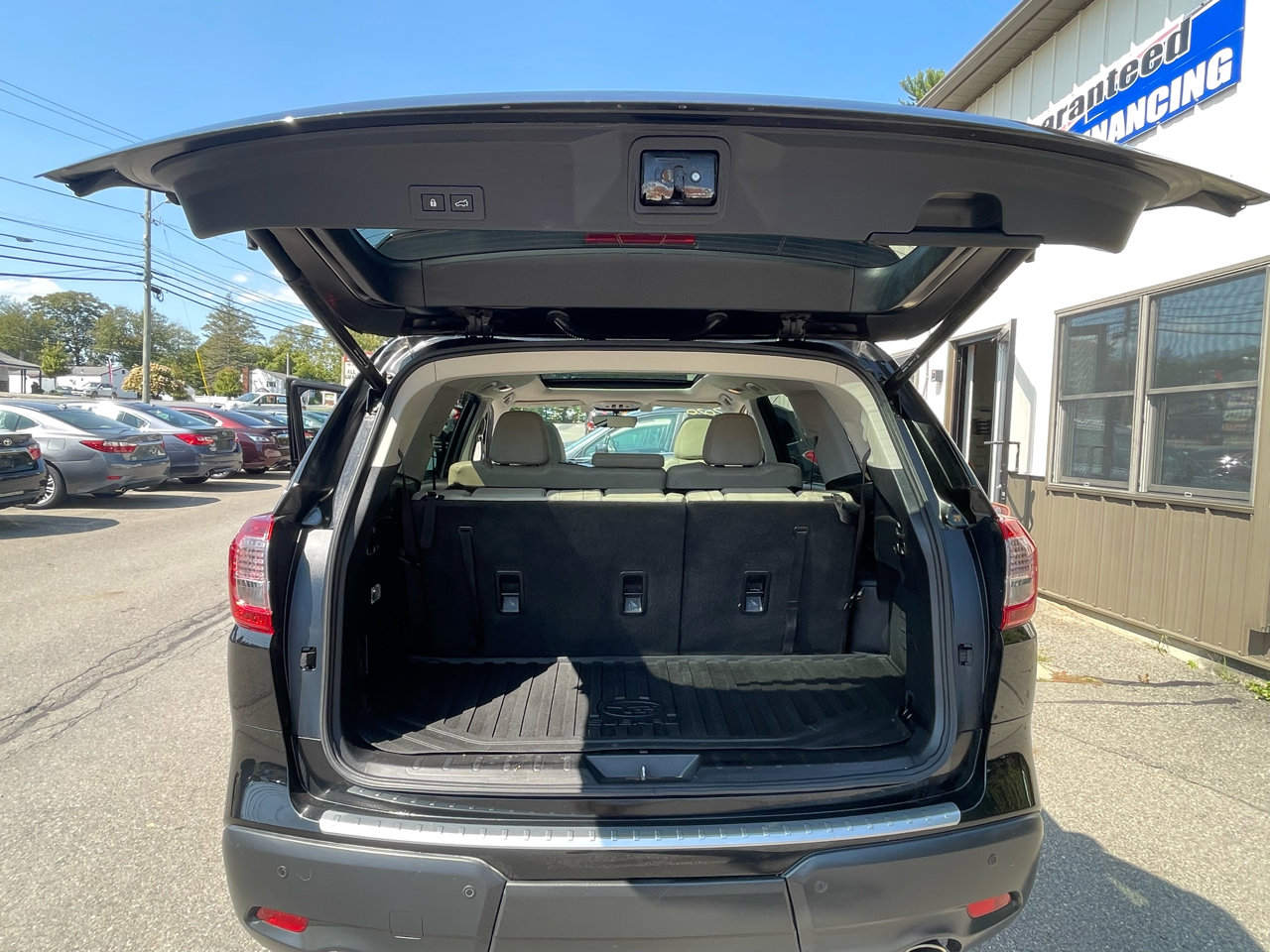 Used 2020 Subaru Ascent Limited w/ Technology Package image 8