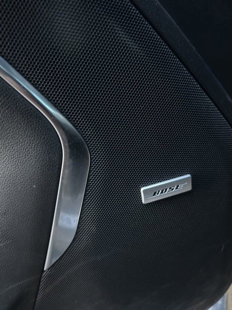 Used 2022 Chevrolet Tahoe High Country AWD/4WD image 11
