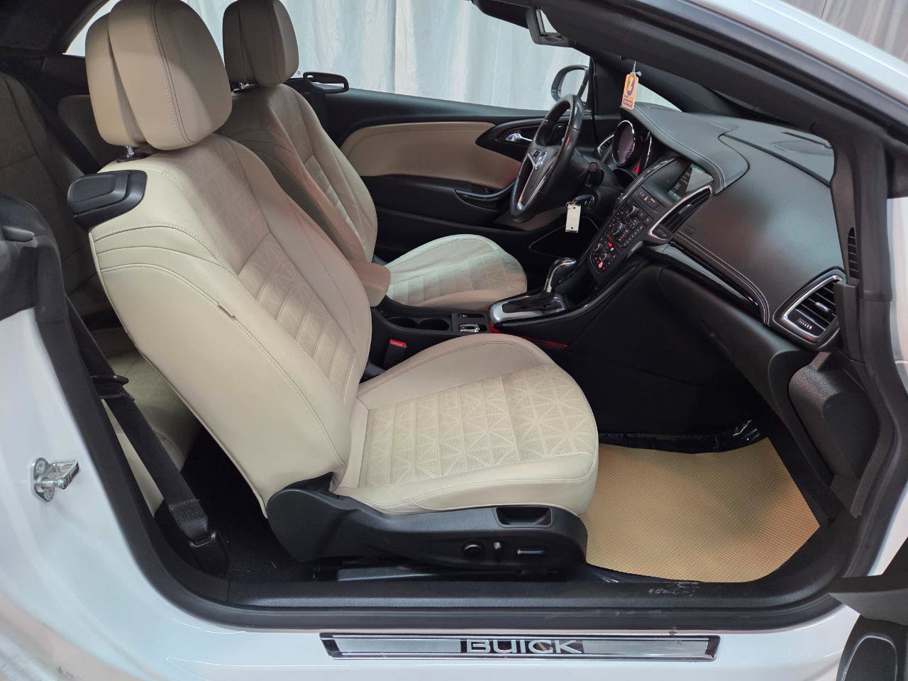 Used 2018 Buick Cascada Premium image 13