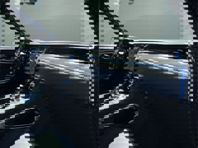 Used 2025 Jaguar F-PACE R-Dynamic S image 27