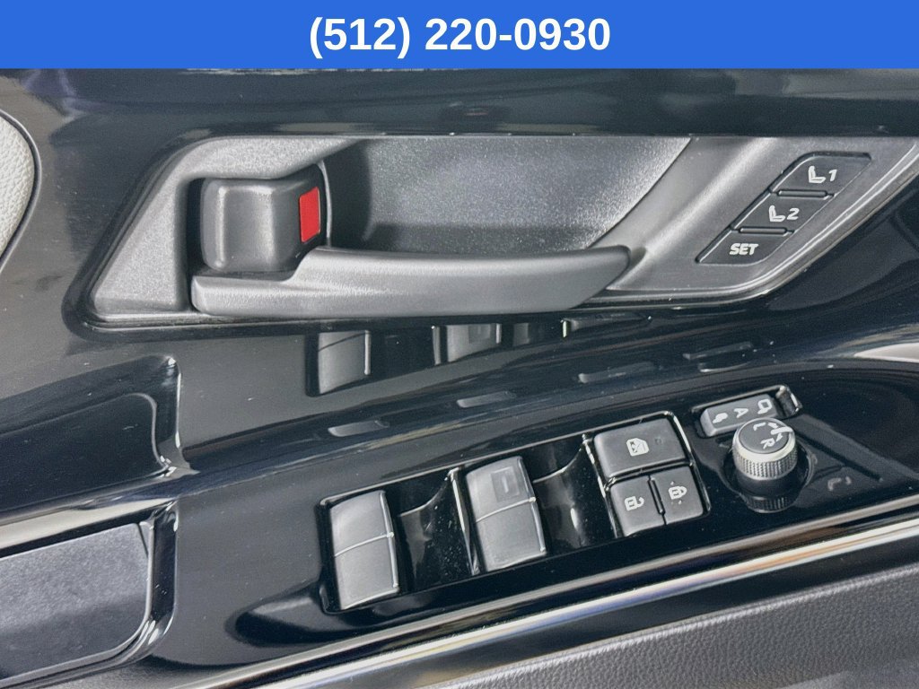 Used 2023 Subaru Solterra AWD image 22