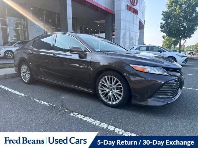 Used 2018 Toyota Camry XLE w/ Driver Assist Package FWD image 3