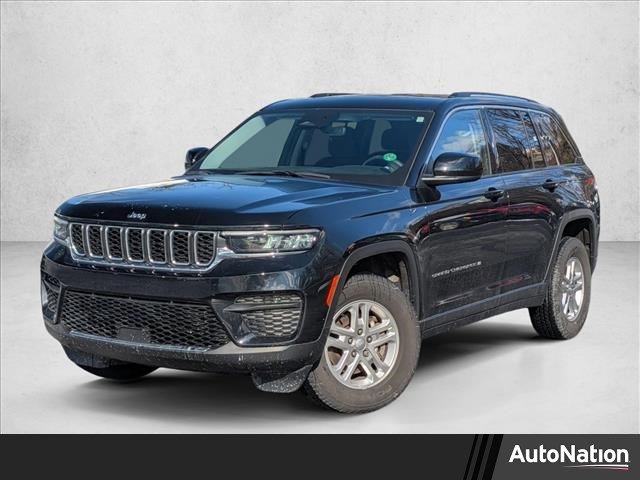 Used 2022 Jeep Grand Cherokee Laredo w/ Luxury Tech Group I